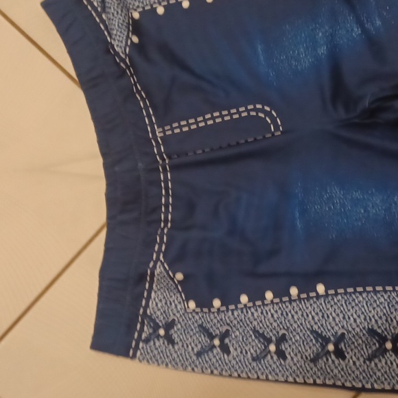 4/$60 New Blue 3D Capri Leggings - Size 3XL (US18) - Picture 2 of 8